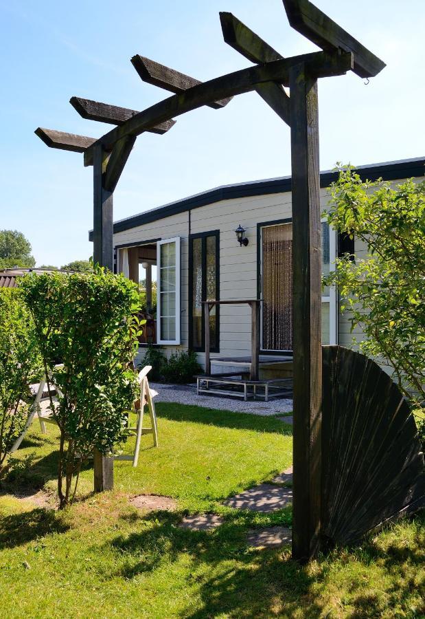 Chalet Ketjil Oostvoorne Exterior photo